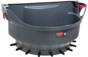 Alimentador coletivo com 10 bicos.
Capacidade: 60 litros.
Produto de alta durabilidade.
Trava Ezi Lock com alças reguláveis.
Fácil de lavar - sem linhas e válvulas impedindo a proliferação de bactérias.
Fácil de manejar - alças laterais que facilitam o manejo.
Fácil de transportar - empilháveis mesmo com os bicos montados.