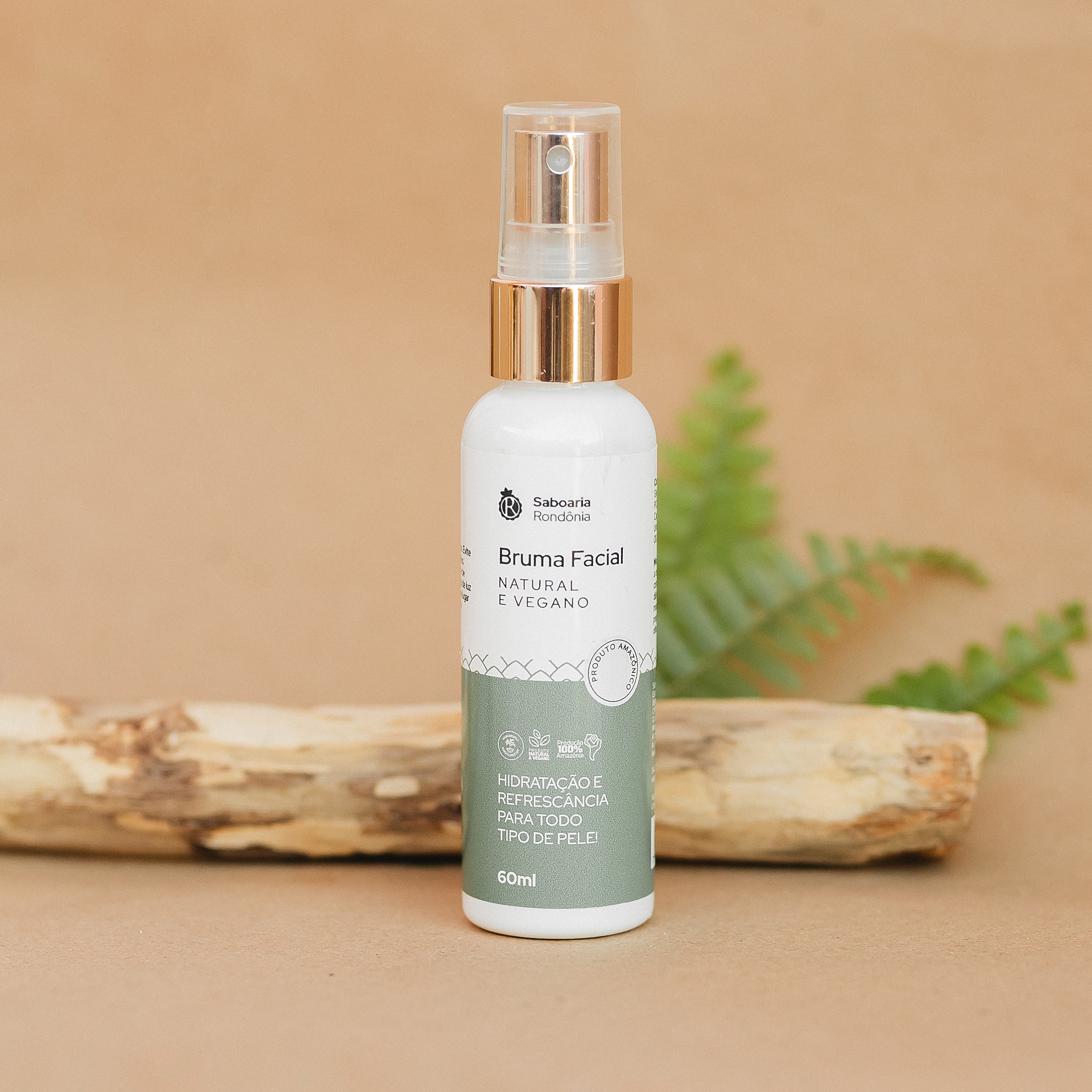 Leve e fresca, a Bruma facial traz aquela sensação de ter acabado de tomar um banho relaxante, aroma revigorante o que proporciona bem estar, podendo ainda ser usada antes da maquiagem com intuito de tonificar a pele e hidratar.
Nossa Bruma Facial é leve e fresca, proporcionando aquela sensação revigorante de ter acabado de tomar um banho relaxante. Com um aroma revigorante, ela proporciona bem-estar imediato, podendo ser usada a qualquer momento do dia.
Além disso, a Bruma Facial pode ser aplicada antes da maquiagem, tonificando a pele e proporcionando hidratação extra. Sua fórmula suave deixa a pele fresca, radiante e preparada para receber a maquiagem ou para simplesmente desfrutar de um momento refrescante ao longo do dia.
Nosso produto é livre de parabenos, não testado em animais, garantindo um cuidado de beleza natural para a sua pele.