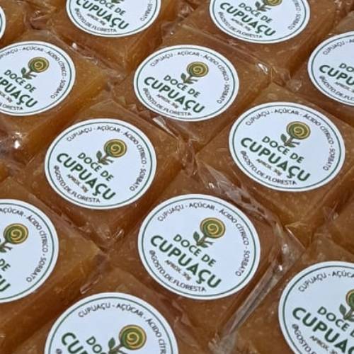 Doce em barra de cupuaçu com 30g.