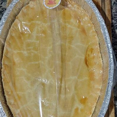 Empadão tamanho família 2kg de frango com catupiry.