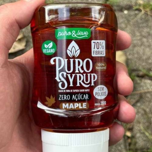 É uma calda deliciosa e saudável, perfeita para adoçar suas preparações sem culpa. Com 280g, essa calda é 100% natural e livre de açúcar, calorias, polióis e carboidratos, sendo segura para diabéticos e liberada em dietas low carb ou cetogênicas. Seu principal ingrediente é a fibra isolada e resistente de tapioca, proporcionando um sabor delicioso e natural.