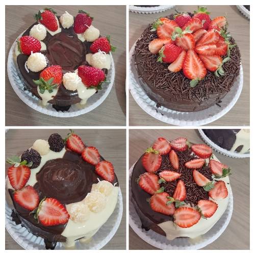 Bolo vulcão massa de chocolate 50% com cobertura de leite ninho e chocolate 50%
Com decoração de brigadeiro e morango